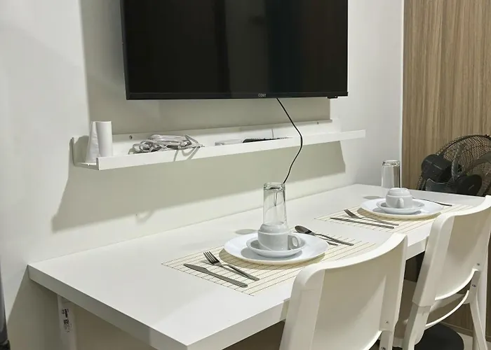 New Oasis Staycation Shore 2 Apartment *