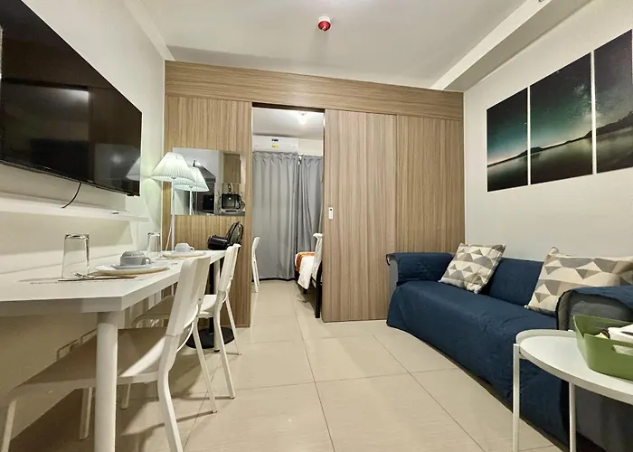 Apartment New Oasis Staycation Shore 2 Manila