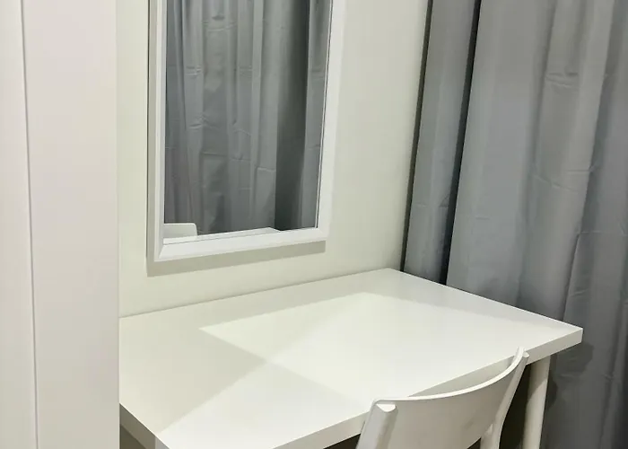 New Oasis Staycation Shore 2 Apartment Manila
