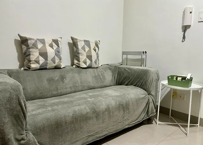 Apartment New Oasis Staycation Shore 2 Manila