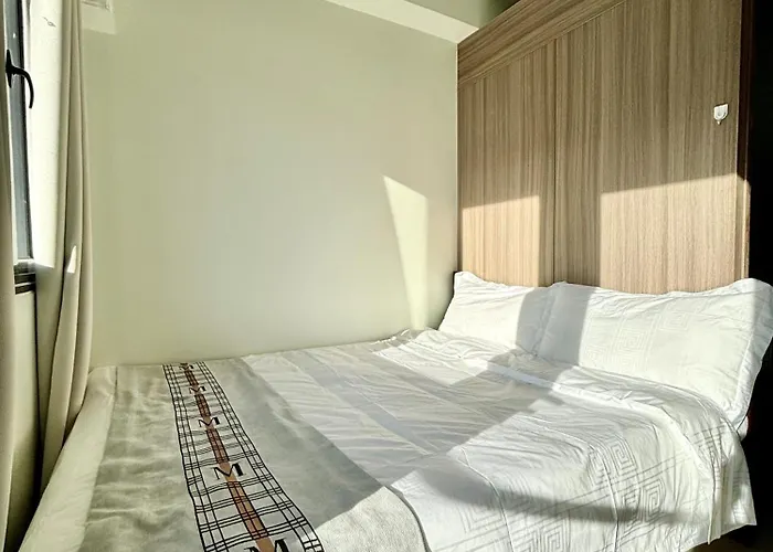 New Oasis Staycation Shore 2 Apartment *